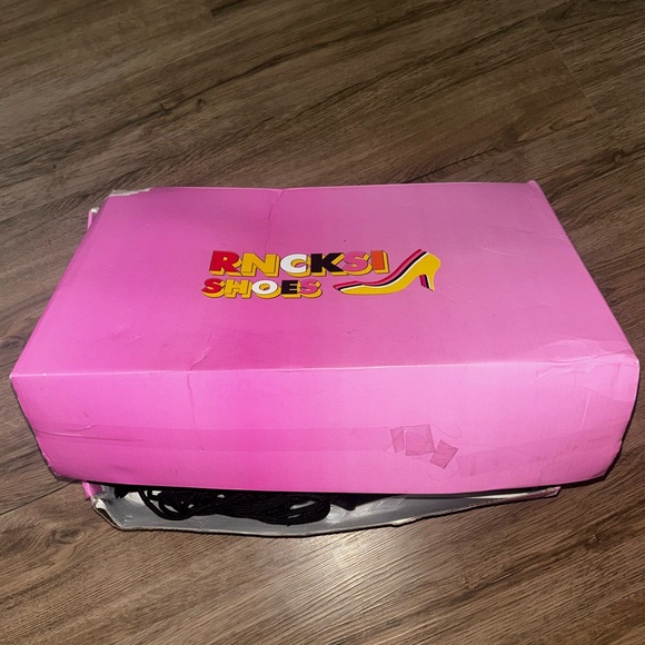 Black Patent Lace-Up Thigh-High Platform Heels - Picture 5 of 5